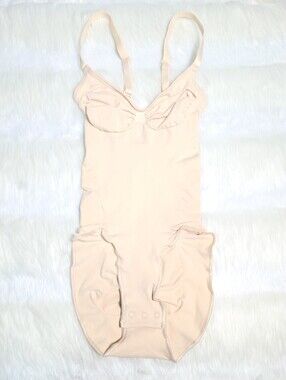 SKIMS Seamless Sculpt Brief Bodysuit Cream Sand Small NEW